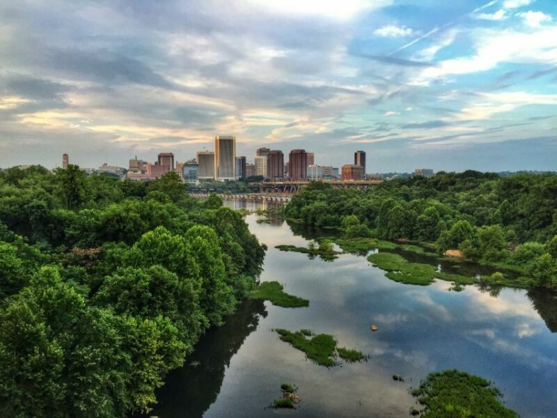 Richmond: Guided Hike in James River Park - Browns Island and the Pipeline Walk