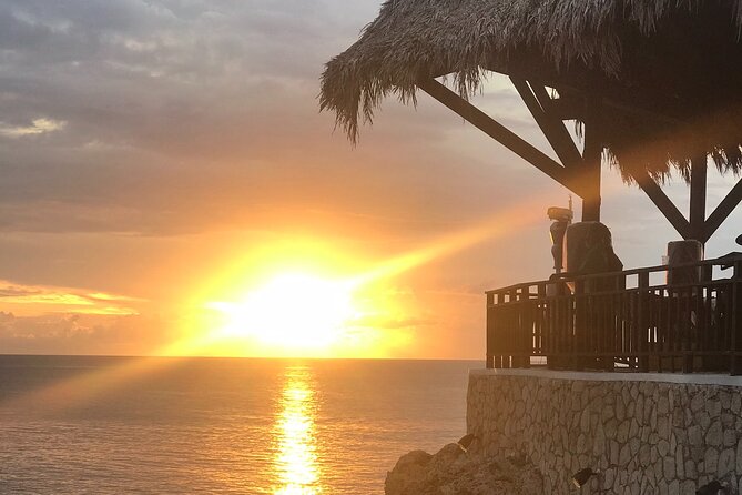 Ricks Cafe From Montego Bay to Negril - Tour Accessibility and Participation
