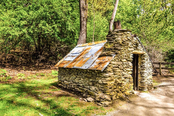 Ride to Riches: Arrowtown-Queenstown Bike Tour + Shuttle - Exceptional Customer Service and Value