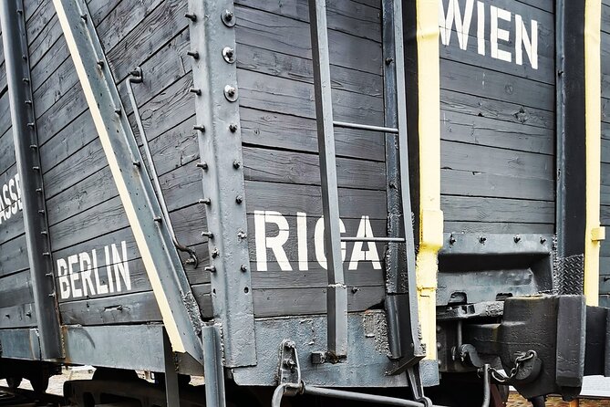 Riga Jewish History Tour - Guides Expertise and Flexibility