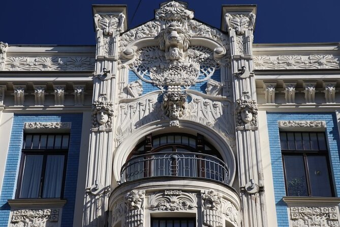 Riga Old Town Walking Tour - Personalized Tour Experience