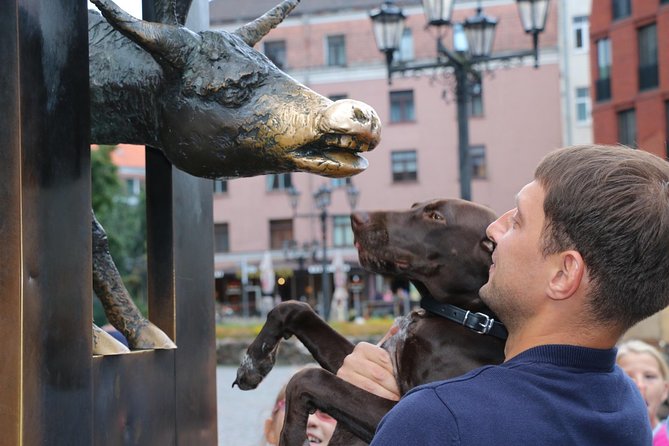 Riga Old Town Walking Tour - Pricing and Guarantee