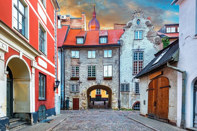 Riga Scavenger Hunt and Highlights Self-Guided Tour - Flexibility and Customization of the Tour