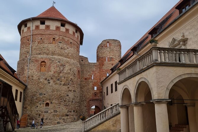 Riga to Vilnius - Sightseeing Transfer - Customization and Flexibility