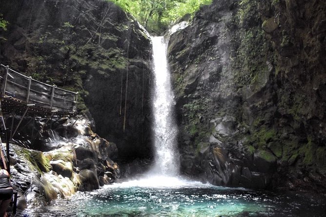 Rincon De La Vieja Volcano Hike, Mud Bath and Hot Springs - Accessibility and Restrictions