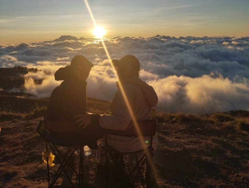 Rinjani 2-Day Deluxe Package: Senaru Crater Rim Adventure - Pricing and Booking