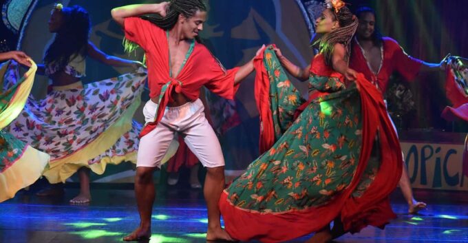 Rio: Access to the Ginga Tropical Samba and Folklore Show - Reserving and Paying for the Show