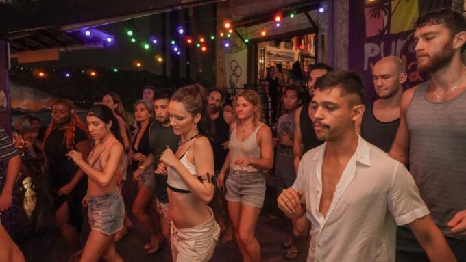 Rio: Caipirinha Workshop (Get 2 Caipirinhas) + 1hr Samba Class - Frequently Asked Questions