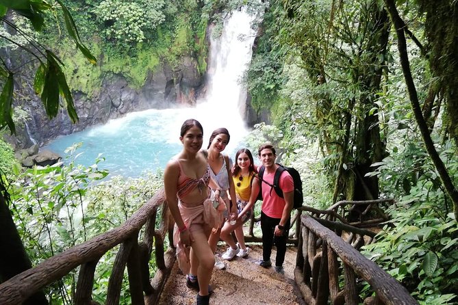 Río Celeste Nature Hike and Swimming Experience at the Blue River - Getting to the Trailhead