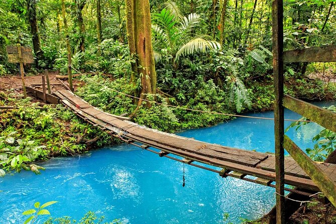 Rio Celeste Waterfalls, Volcano and Sloths - Health and Fitness Requirements