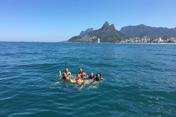 Rio De Janeiro: Boat Tour With Beer! - Meeting Point