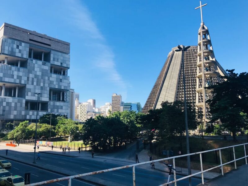 Rio De Janeiro: City Highlights With Electric Scooter - Discovering Neighborhoods