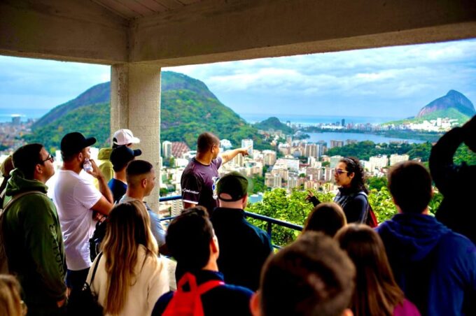 Rio De Janeiro: Favela Santa Marta Tour With a Local Guide - Start and Drop-off Locations