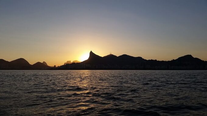 Rio De Janeiro: Guanabara Bay Sunset Sailing Tour & Drinks - Important Information