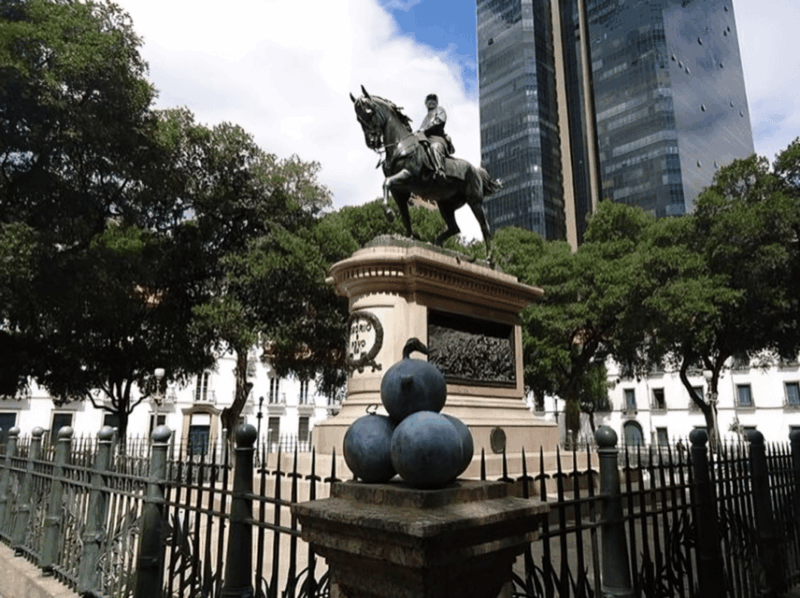 Rio De Janeiro : Must-See Sites Walking Tour With a Guide - Itinerary: Start and Stops