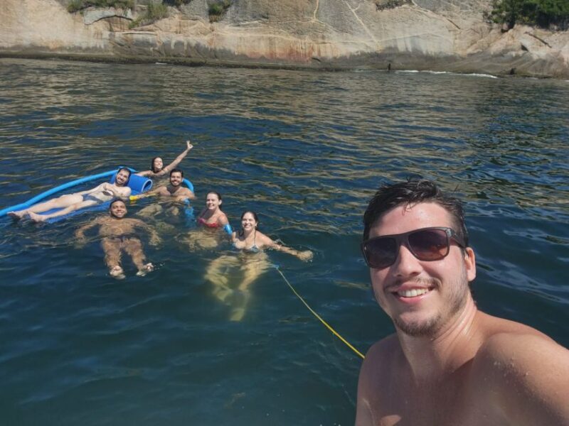 Rio De Janeiro: Sail Boat Tour of Guanabara Bay & Open Bar - Sightseeing Highlights