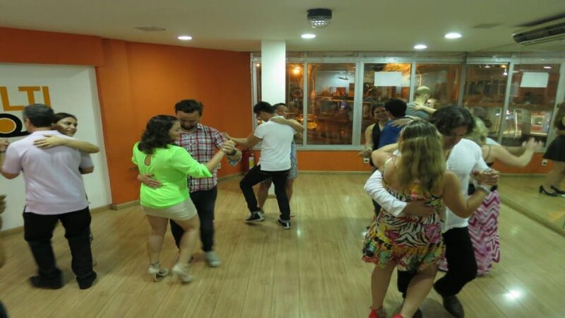 Rio De Janeiro: Samba Class - Visit a Samba Club