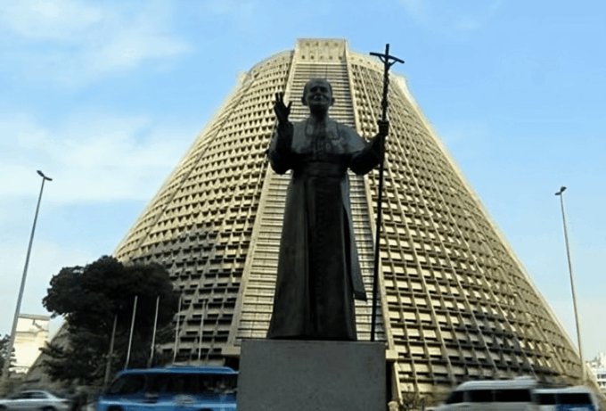 Rio De Janeiro : Street Art Walking Tour With a Guide - Frequently Asked Questions