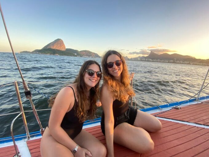Rio De Janeiro: Sunset Sailboat Tour With Open Bar - Exceptional Guest Reviews
