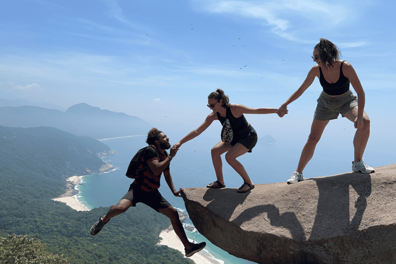 Rio De Janeiro: Telegrafo Rock Hike With Optional Beach Stop - Itinerary Details