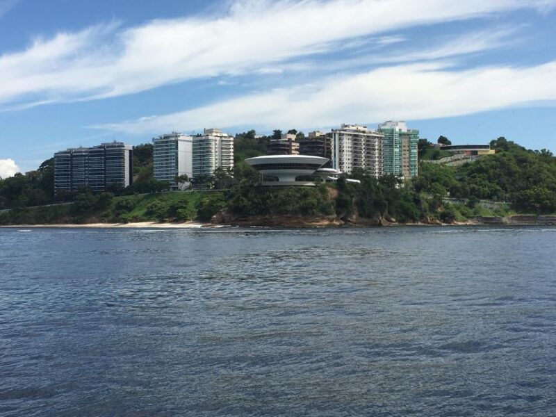 Rio From the Sea: Guanabara Bay Cruise With Optional Lunch - Trip Duration and Languages