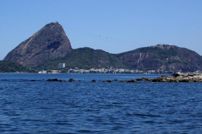 Rio From the Sea: Guanabara Bay Cruise With Optional Lunch - Experiencing Rios Landmarks