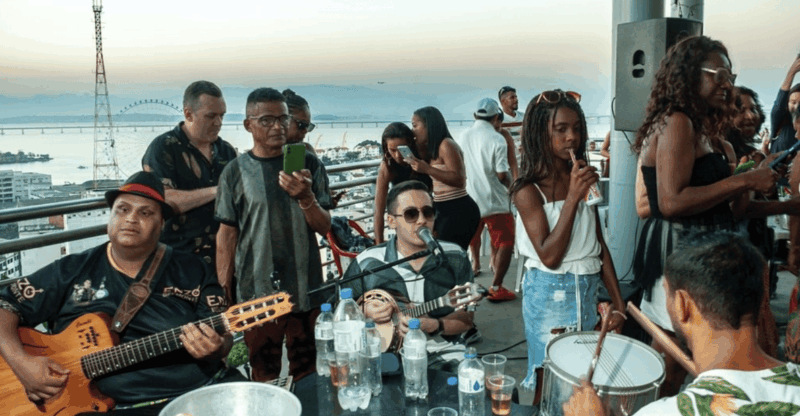 Rio: Live Samba & Feijoada in Rio's First Favela - Key Points