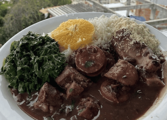 Rio: Live Samba & Feijoada in Rio's First Favela - Explore the Favelas Narrow Streets