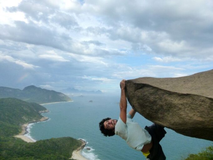 Rio: Pedra Do Telégrafo Hiking & Relax in a Wild Beach - Refreshing Beach Stop