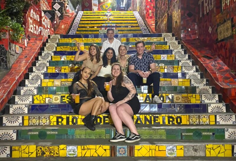 Rio: Pub Crawl in Lapa With Cachaça Tasting and Live Samba - Indulging in Caipirinha