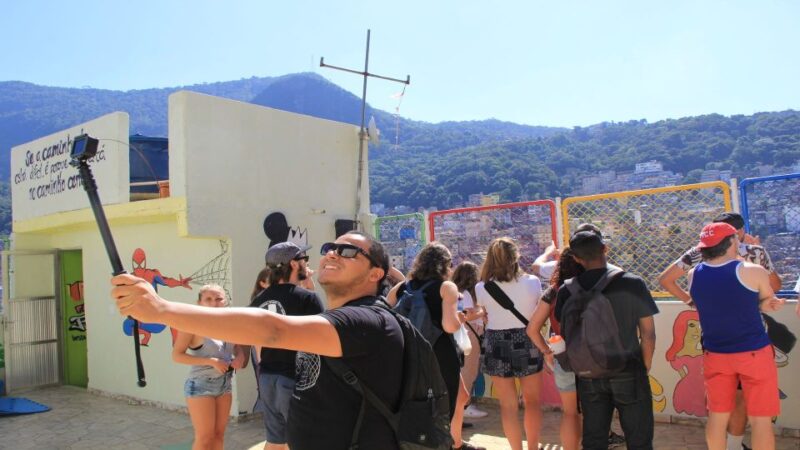 Rio: Rocinha Guided Favela Tour With Community Stories - Taking in Vibrant Culture