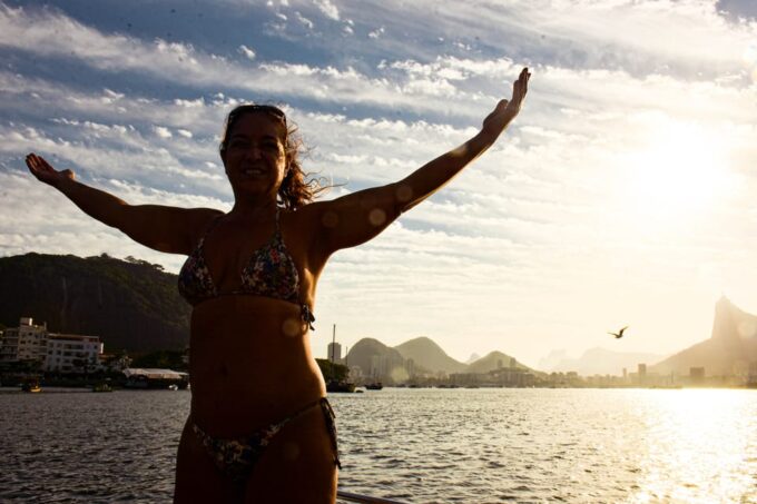 Rio: Speedboat Tour With Panoramic Photo and Diving Stops - Prices and Exclusions