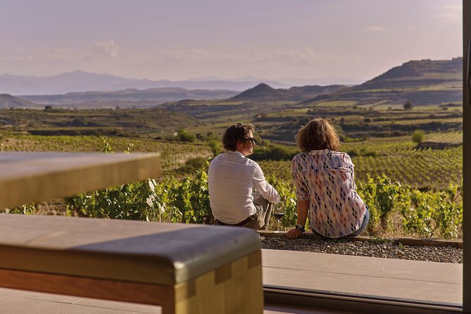Rioja Wine Tour: 2 Wineries From Pamplona - Pickup Information