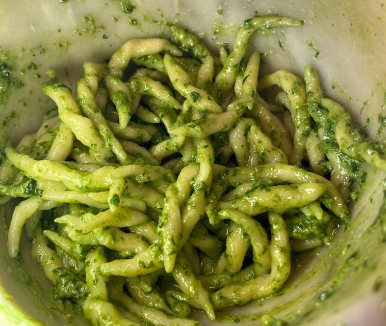 Riomaggiore: Pasta and Tiramisù Cooking Class - Key Points