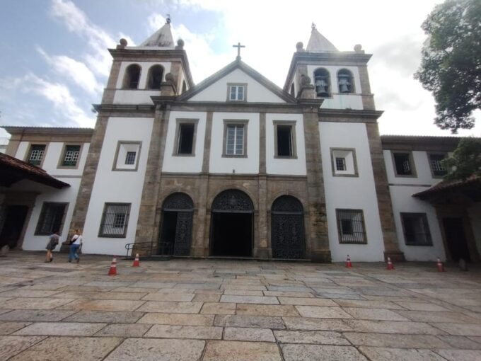 Rios Finest Walking Tour - Visiting Interesting Places