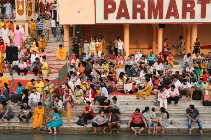 Rishikesh: Ashram Half-Day Guided Tour - Ashram Visits and Descriptions