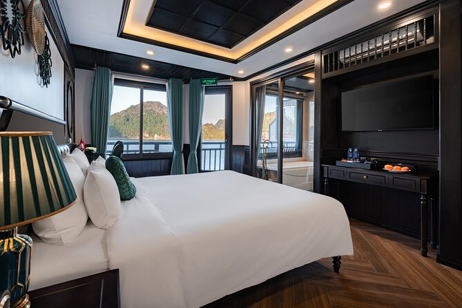 RITA CRUISE - BEST LUXURY 5 STAR CRUISE in HALONG BAY From HANOI - Traveler Capacity and Accessibility