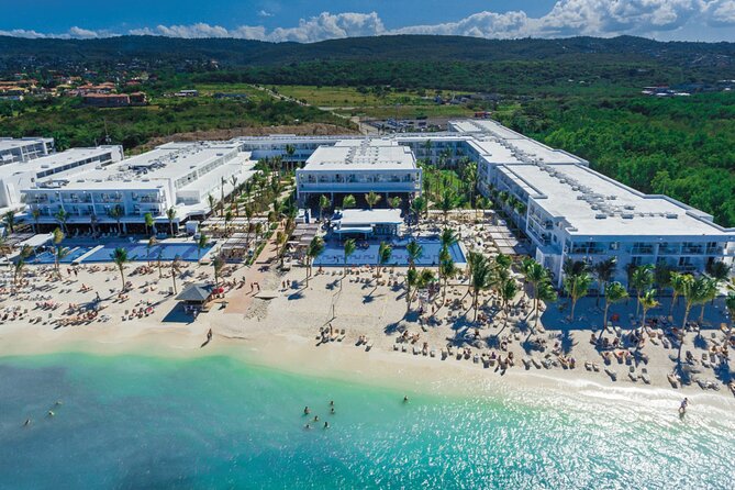 Riu Reggae Private Airport Transfer - Vehicle and Amenities