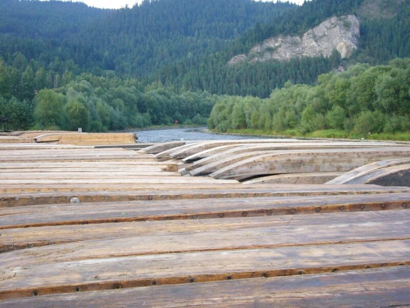 River Dunajec Cruise on Wooden Rafts With Guide - Experience Highlights