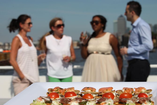 River Thames Evening Cruise - Amenities and Inclusions