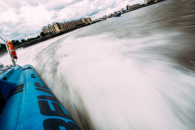 River Thames Fast RIB-Speedboat Experience in London - High-Speed Acceleration and Maneuvers