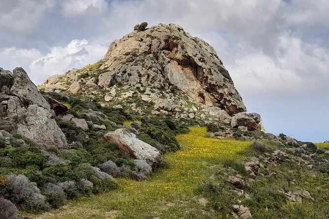Riverbank Adventure in Naxos (Kinidaros - Eggares) - Scenic Mountain Views