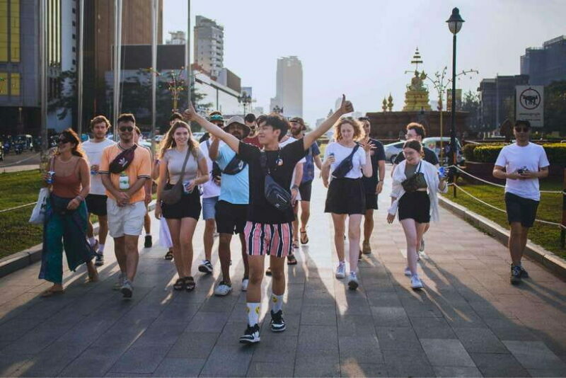 Riverside Walking Tour with Snack, Drinks & Local Ferry Ride - Introduction