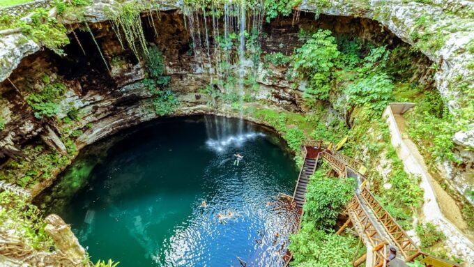 Riviera Maya/Cancun: Chichen Itza, Cenote & Valladolid Tour - Service and Organization Rating