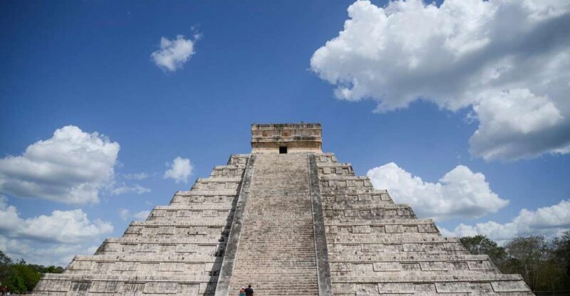 Riviera Maya: Chichen Itza Wonders Expedition - Itinerary and Transportation