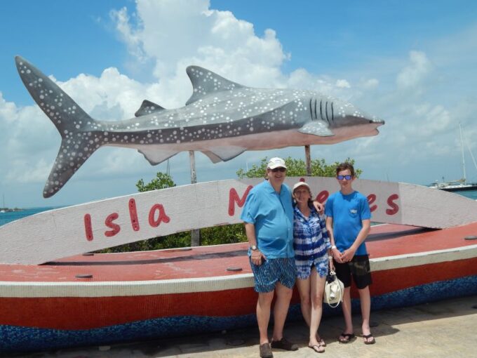 Riviera Maya: Isla Mujeres Tour With Seafood Lunch - Transportation and Pickup