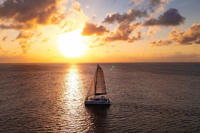 Riviera Maya Luxury Sunset Sailing plus Light Dinner and Open Bar - Introduction: A Sunset Sailing in Riviera Maya