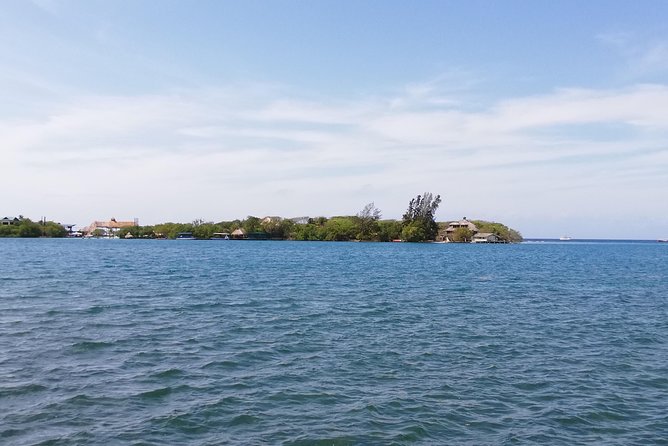 Roatan Beach Break Tours (No Vendors) 5 Hours - Key Points