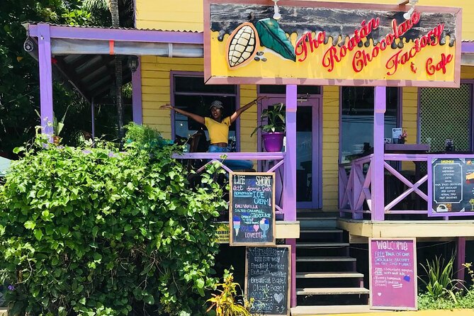 Roatan Highlight City Private Tour & Beach Break - Chocolate Factory Experience