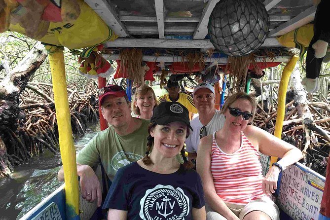 Roatan Nature Combo: Mangrove Cruise, Horseback Riding & Snorkel - Itinerary and Activities